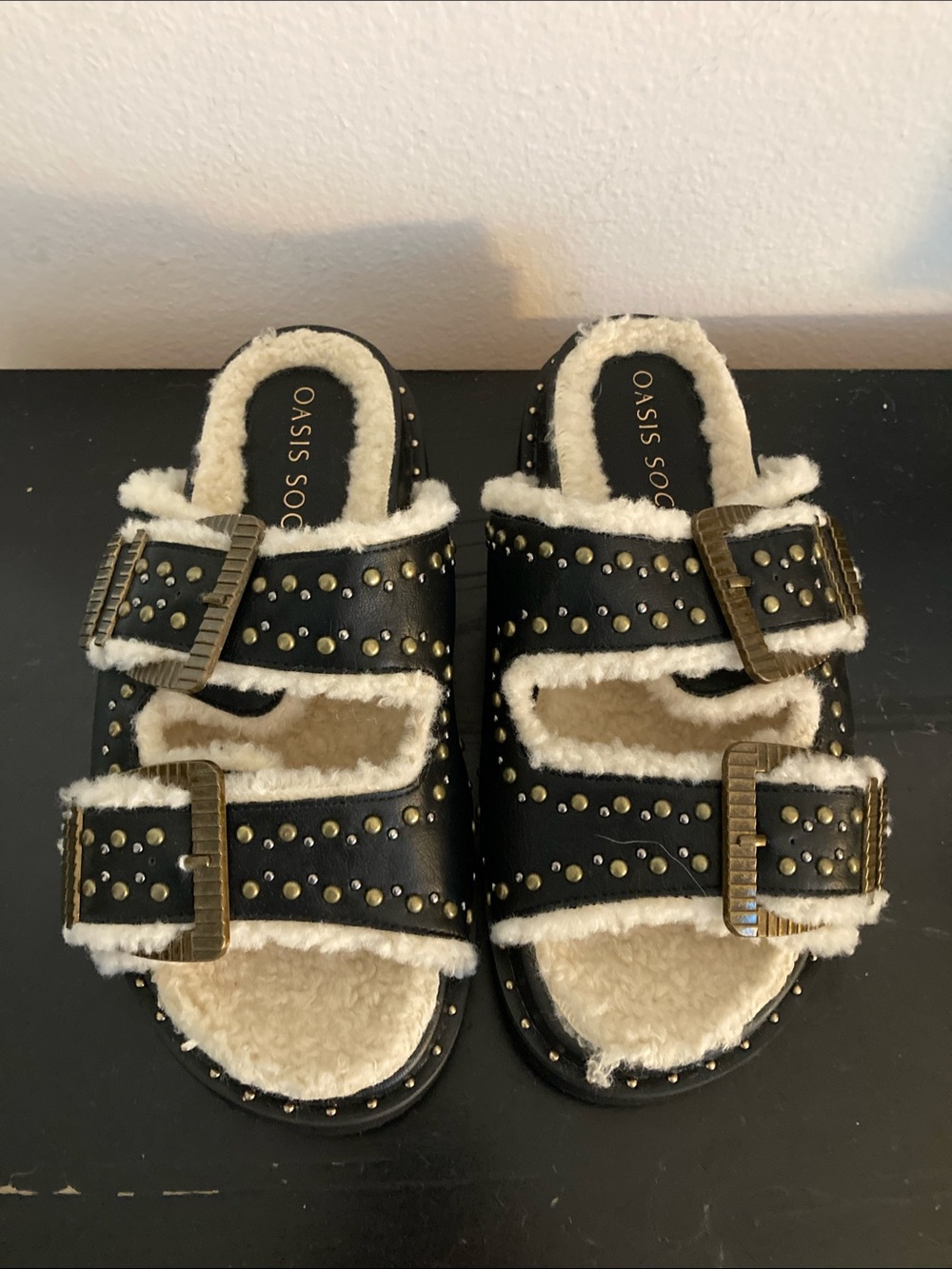Oasis Society Slides Size 8